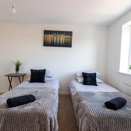 Overdrive Rd - Long Contractors By Shortstayuk Holiday home Bristol