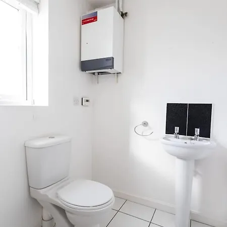 Overdrive Rd - Long Contractors By Shortstayuk Holiday home Bristol