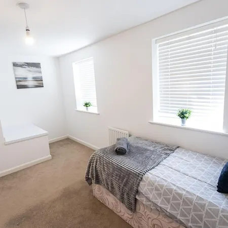 Holiday home Overdrive Rd - Long Contractors By Shortstayuk Bristol